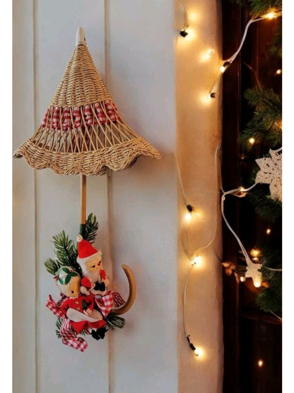 kitschy Vtg christmas Santa Clause Mrs Clause Basket Umbrella Door Hanger 1960s